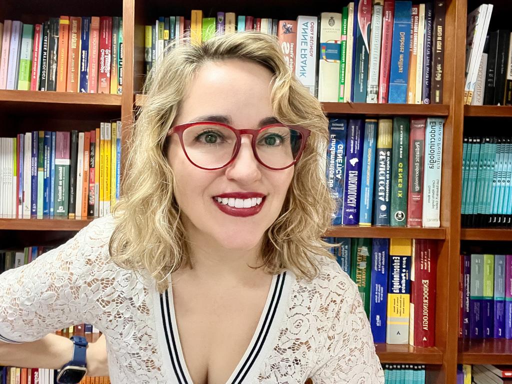 Dra. Renata Machado