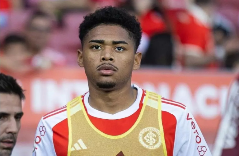 Victor Gabriel: conheça o zagueiro que marcou e ganha espaço no time do Inter