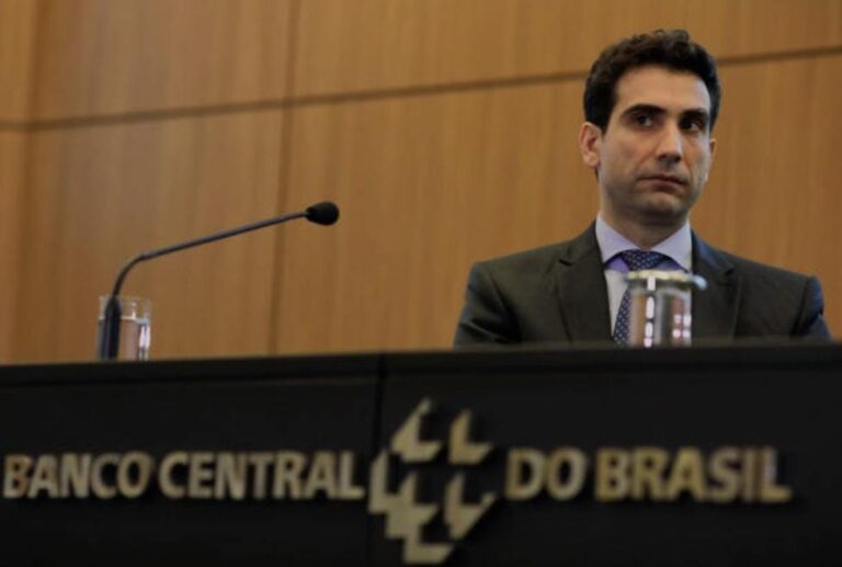 Banco Central estabelece limite de 15 mil para PIX e TED provenientes de instituições não autorizadas