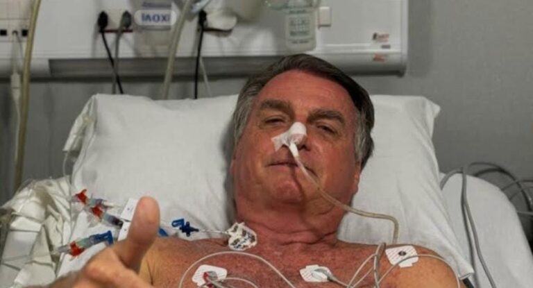 Ex-presidente Bolsonaro ainda não tem previsão médica e segue na UTI estável