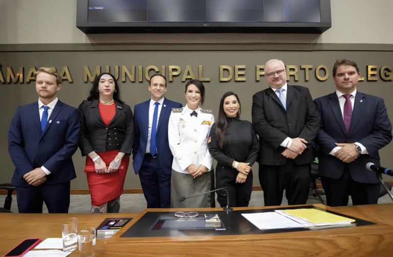 Enquanto Porto Alegre enfrenta filas no SUS, Câmara torra quase R$ 2 milhões com piquetes, coffee breaks e decorações de luxo