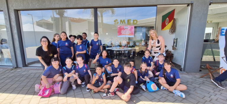 Escolas municipais participam ativamente da 36ª Feira do Livro de Gravataí