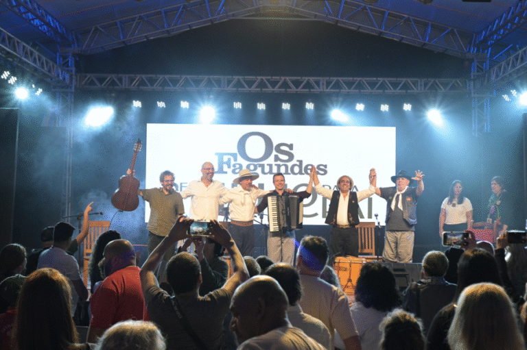 Com emoção e valorização da cultura gaúcha, Gravataí abre oficialmente a 36ª Feira do Livro