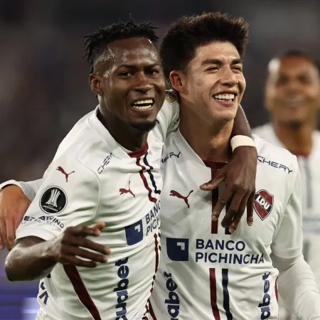 Irreconhecível, Palmeiras perde para a LDU por 3×0 no primeiro jogo da semifinal da Libertadores