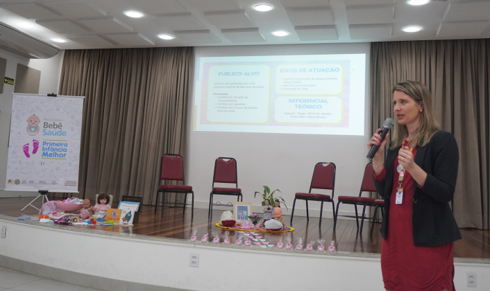Gravataí sedia encontro regional de formação sobre atendimento a gestantes, puérperas e recém-nascidos