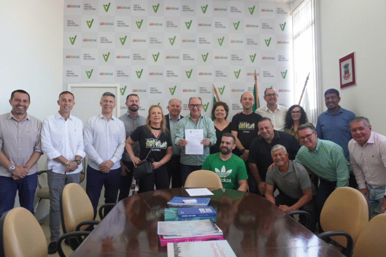 Zaffalon sanciona Programa de Incentivo à Demissão Voluntária em Gravataí