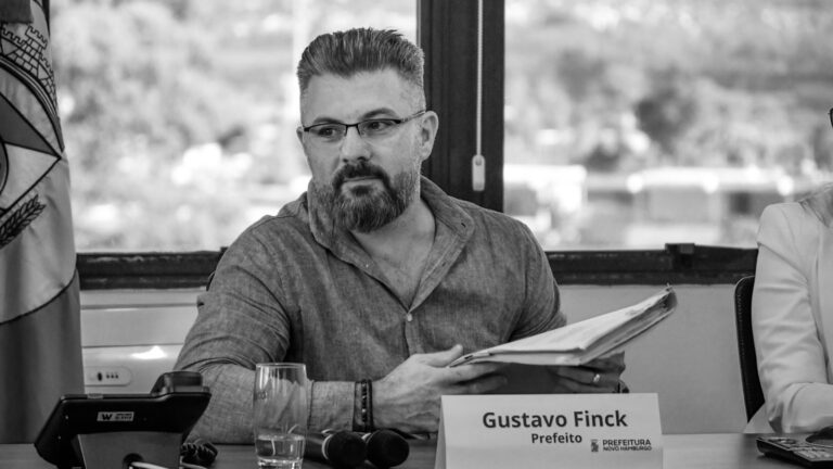 Enquanto faltam recursos na saúde, prefeitura de Novo Hamburgo destina R$ 359 mil para publicações em jornal