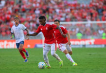 Inter perde para o Bahia no Beira-Rio e segue na zona de rebaixamento do Brasileirão