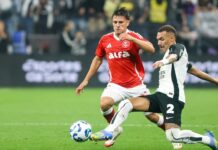 Inter enfrenta o Corinthians com alerta por suspensões antes de clássico Gre-Nal