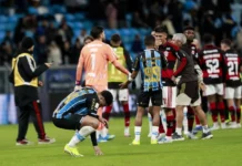 Derrota previsível e alerta ligado: Grêmio entra no Z4 após nova atuação fraca