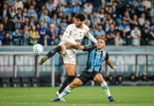Corinthians vira na Arena, expõe fragilidades do Grêmio e aumenta cobrança sobre Luís Castro