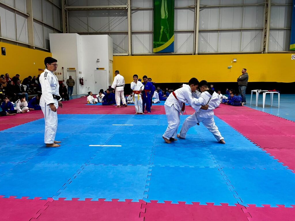 Festival de Judô destaca evolução de alunos do programa Talentos do Esporte em Canoas