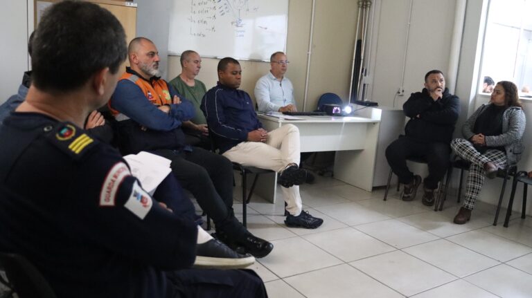 Gravataí apresenta Plano de Contingência a lideranças comunitárias para enfrentar eventos climáticos