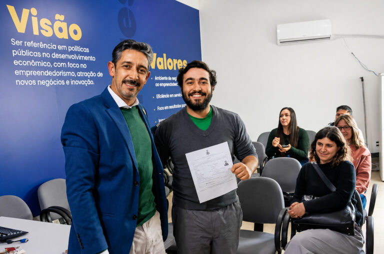 Prefeitura de Canoas entrega Boxes comerciais a empreendedores na Praça da Bíblia